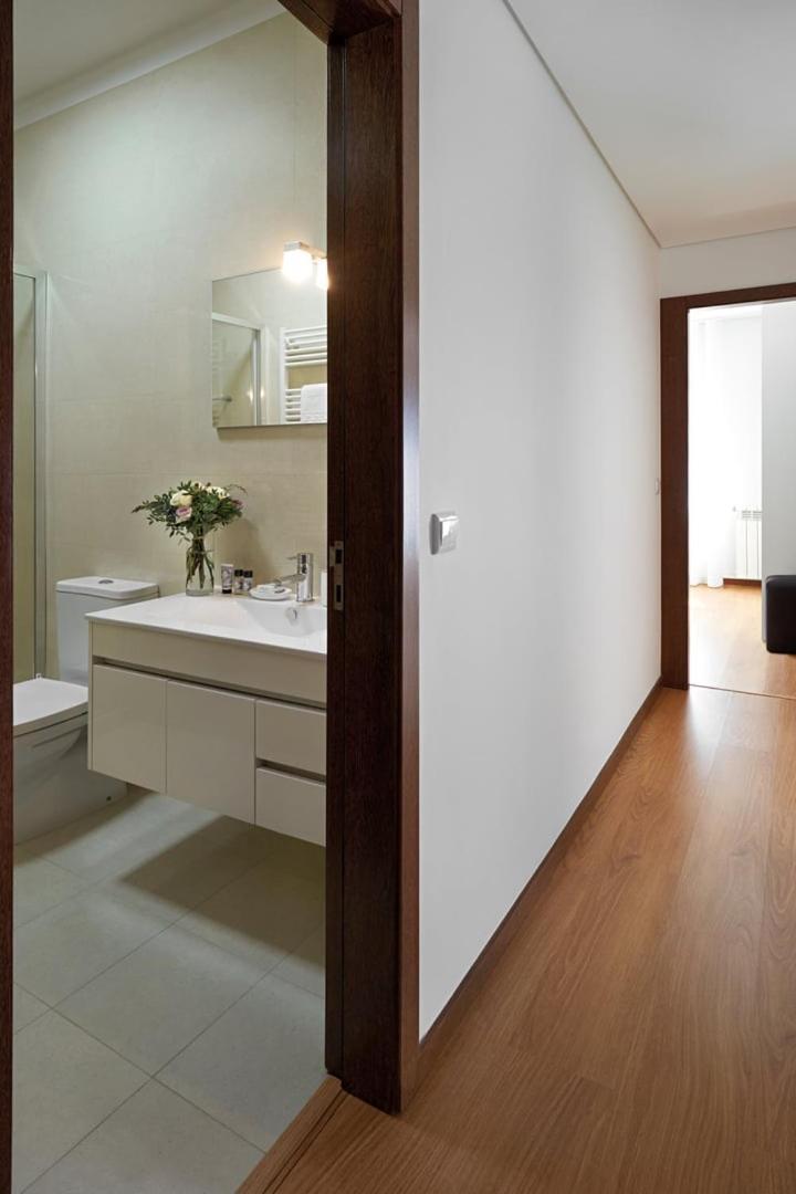 Downtown By Luxistay Apartment